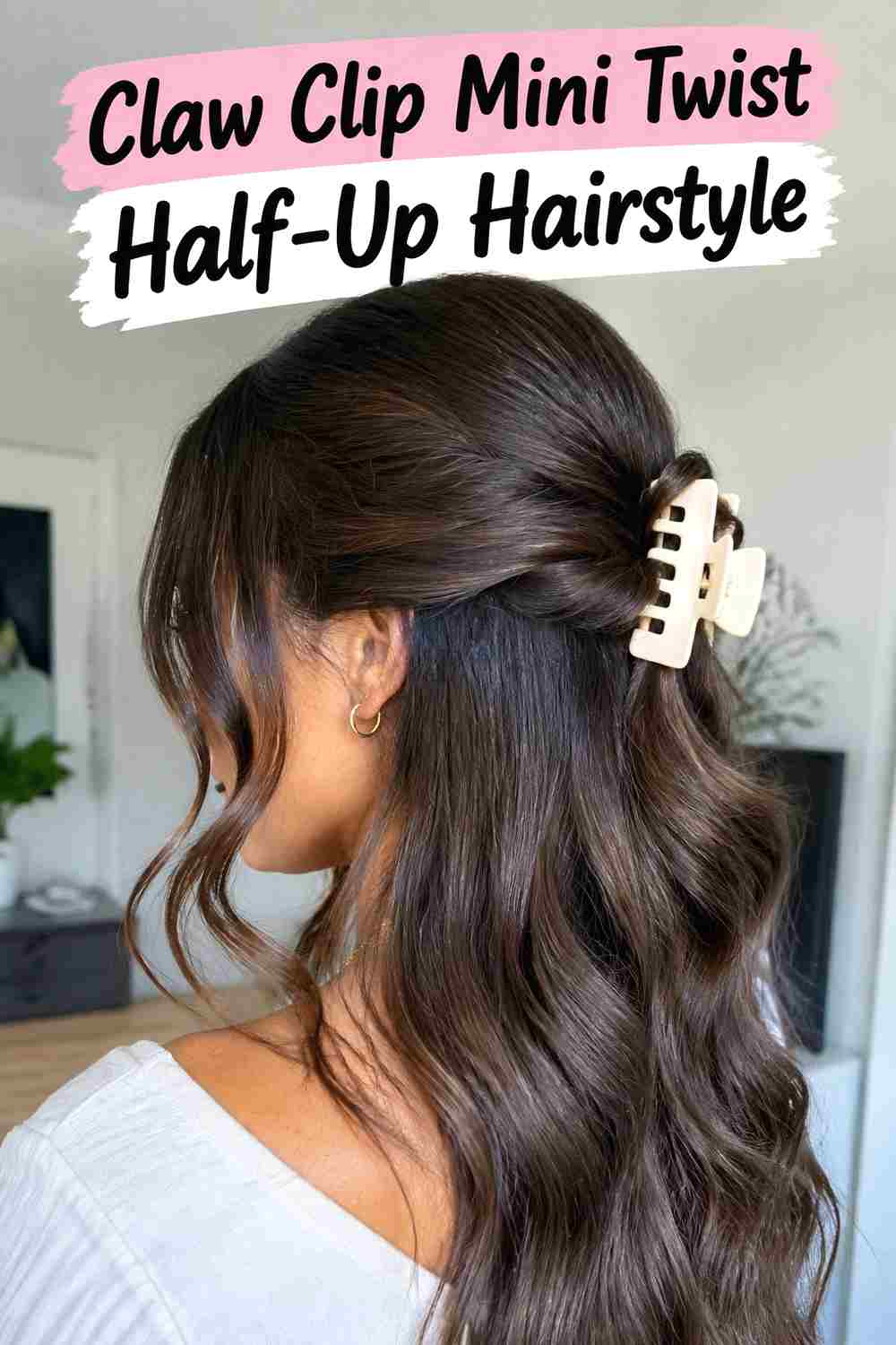 6. Claw Clip Mini Twist Half Up Hairstyle