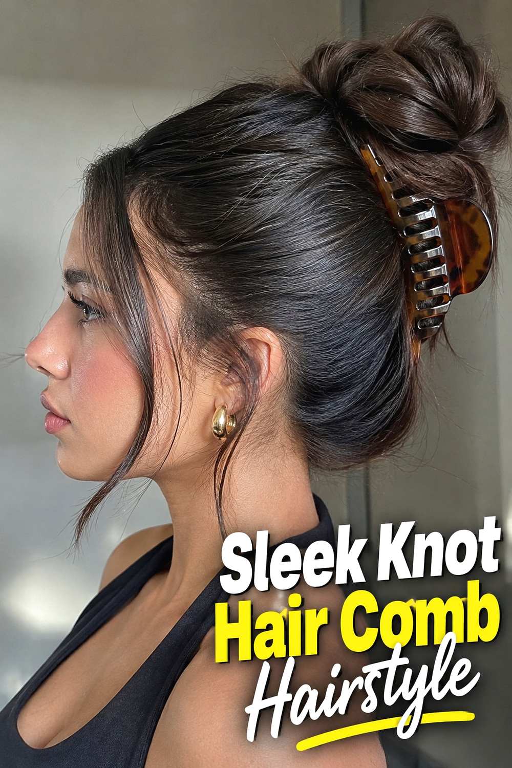 8. Sleek Knot Hair Comb Hairstyle